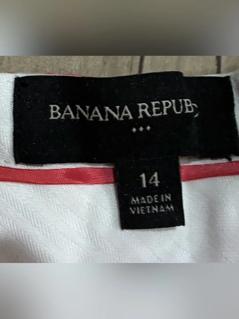 Banana Republic Pink White Geometric Print Shorts Women’s Size 14